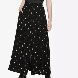 Crescent Moon Maxi Skirt Hot Topic Size 3XL